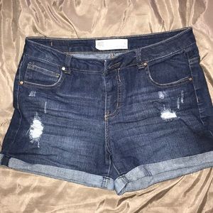 Woman’s shorts